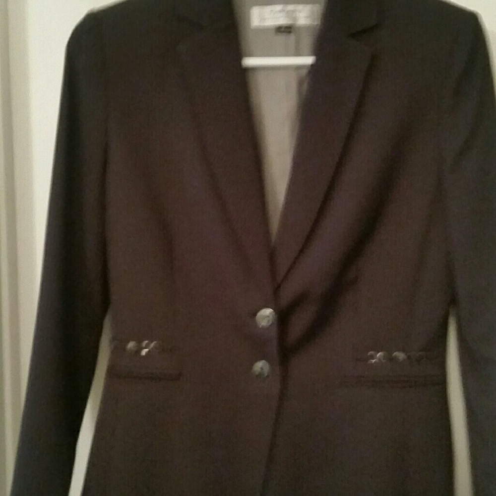 Tahari blazer